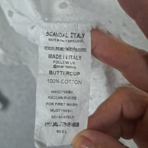 Scandal Buttercup Eyelet Lace Blouse - Picture 7 of 7